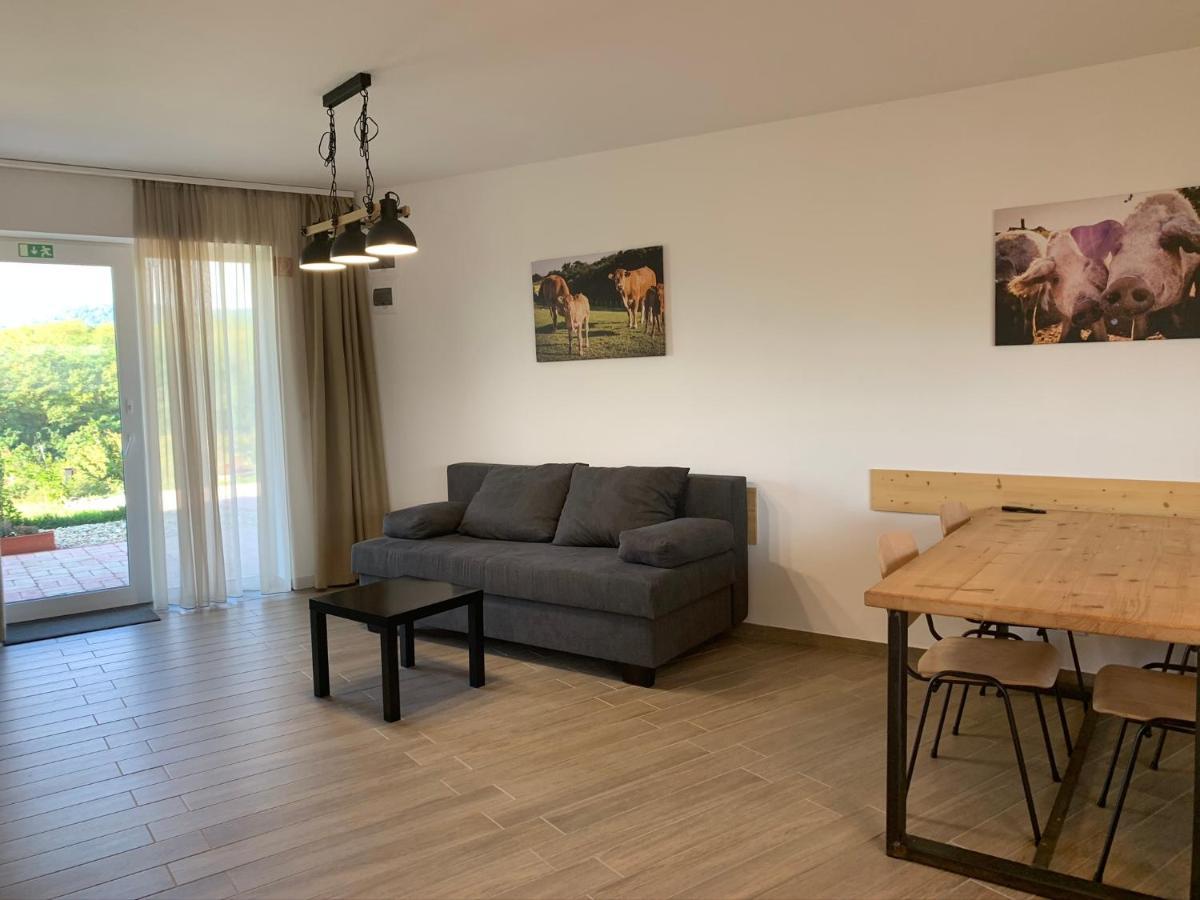 Oeregtoelgy Apartman Szár Extérieur photo