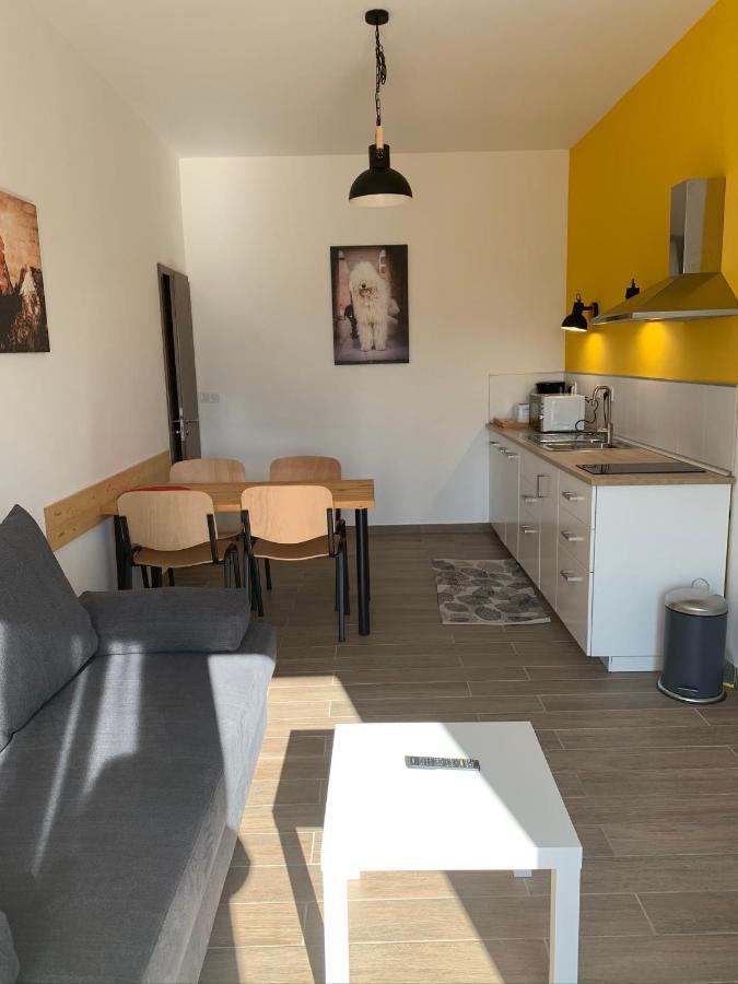 Oeregtoelgy Apartman Szár Extérieur photo